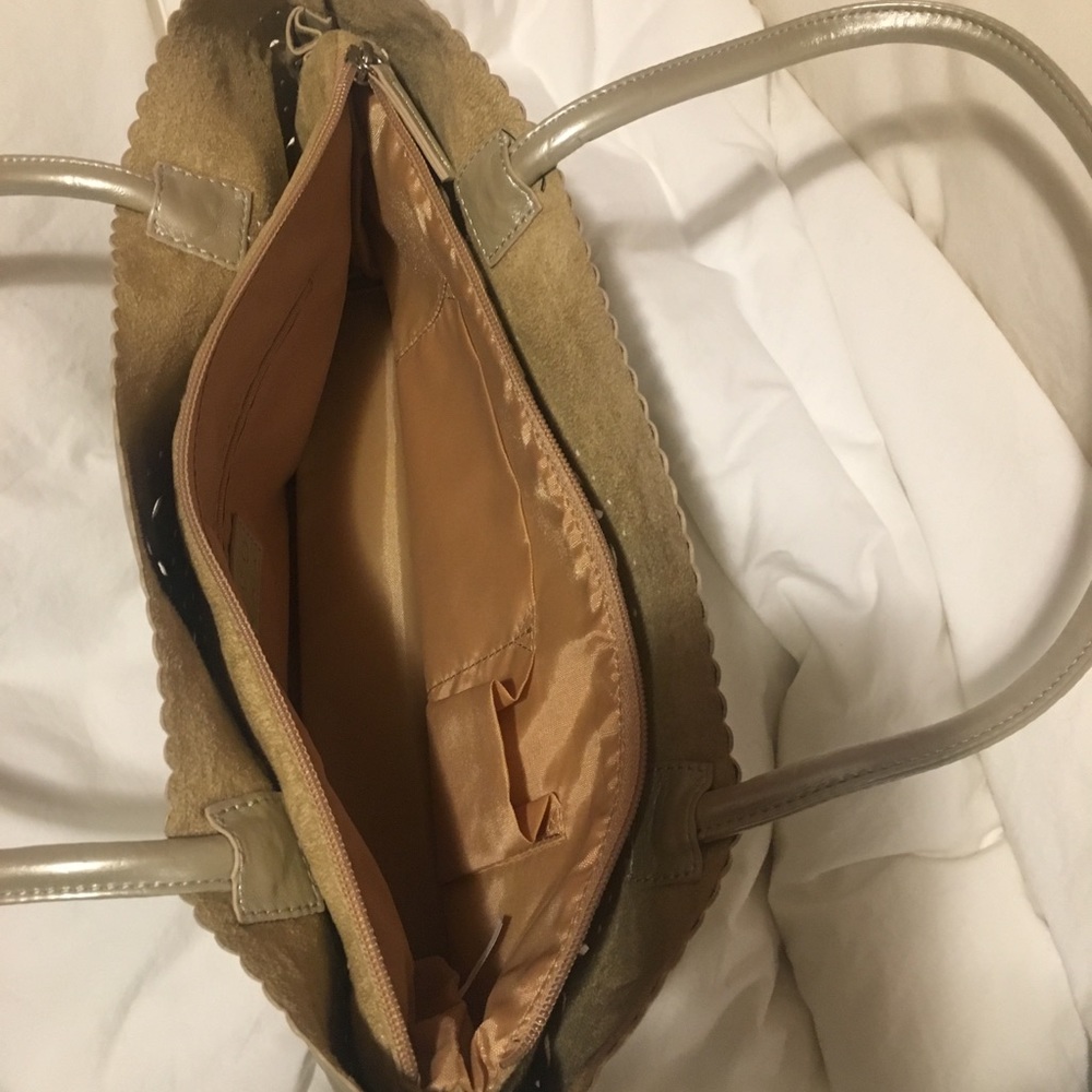 Purse - Picture 3 of 4